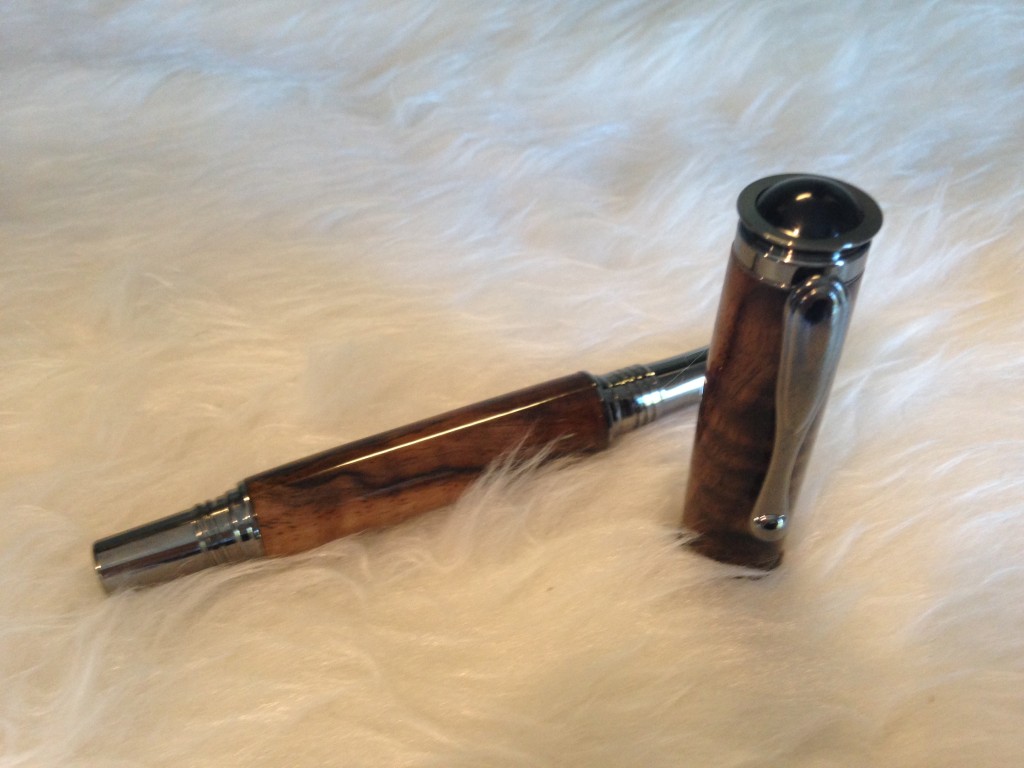 Retro Fountain Pen with Imported Turkish Walnut